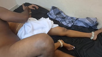 Pemuda India Ngentot Hantu Perempuan Seksi