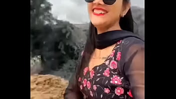 Naik Turun Susu Bhabhi Desi