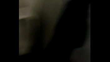 Cô Nàng Sinh Viên đang Tè đứng