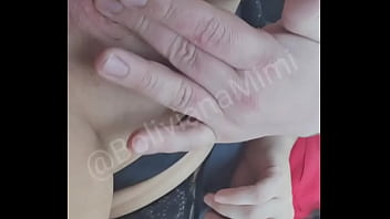 Mimi Jalan-jalan Di Curitiba, Langsung Nyetir Ke Motel Pake Celana Dalam Doang Sambil Meremas Memeknya Di Mobil