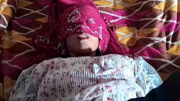 Bhabhi Honeymoon Ki Subah Bhaiya Ke Lund Par Uchal Rahi Hai, Gaon Ki Mast Chudai Ka Maza