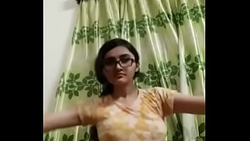 Payudara Seksi Desi Yang Menggoda