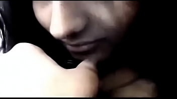 Gadis India Seksi Yang Menggoda Dan Penuh Gairah