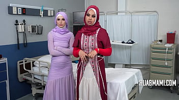 Dokter Kafir Putih Suntik Sperma Panas Ke Selangkangan Istri Arab Yang Menggairahkan Saat Periksa Kesuburan