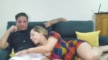 Mendapatkan Ereksi Nonton Film Panas Bareng Ibu Mertua Yang Pakai Gaul Seksi Dan Transparan