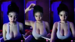 Gadis Seksi Dengan Payudara Montok Menggoda
