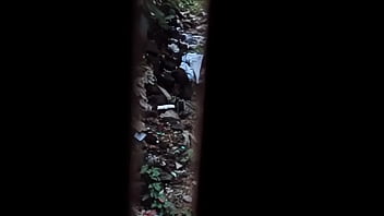 Desi Kencing Dan Buang Air Kecil 4.avi