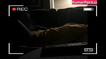 Gadis Tiongkok Terekam Kamera Saat Bercinta Dengan Diri Sendiri