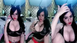 Goyang Menggoda Mia Khilaf Yang Bikin Malam Jumat Makin Panas