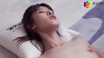 Kebetulan Yang Menggoda: Istri Yang Tersesat Dalam Rayuan