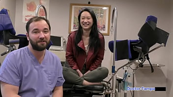 Dr Tampa Dan Zoe Lark Menggoda Di Siccos