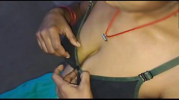 Gadis Desa India Yang Menunggu Pacarnya, Akhirnya Digoyang Di Kamar