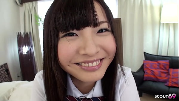 Gadis Jepang Mungil 18 Tahun Digoda Dan Ditiduri Hingga Perawan Pecah Oleh Pria Tua Asing Di Film Porno Jepang Tanpa Sensor