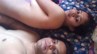 Malam Panas Penuh Gairah Meghana Di Malam Pertama Bulan Madu
