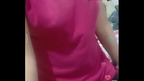 Gadis Bigo Live | Tanpa Bra, Payudara Menggoda