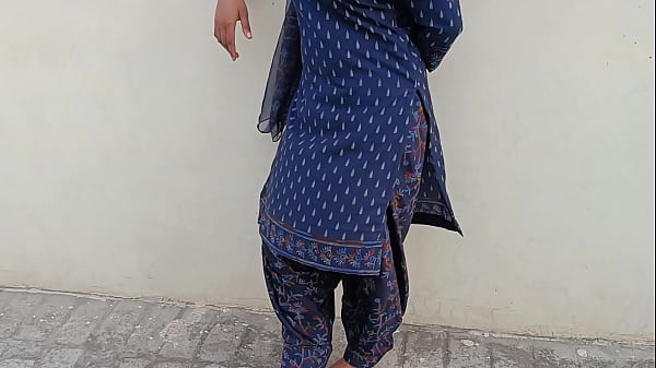 Desi Dusky Bhabhi Digoda Sama Ipar Di Desa Dengan Suara Serak Menggoda
