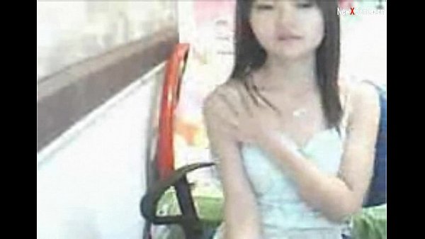 Gadis Tionghoa Cantik Di Webcam Yang Menggoda