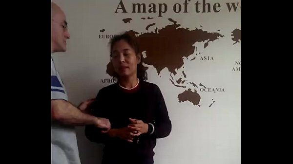 Cowok Amerika, Istri Tionghoa, Dan Pemuda Lokal Beraksi Di Tiga Baris Kursi Dongguan