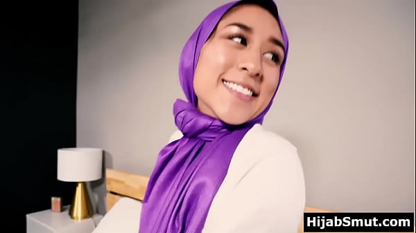 Gadis Arab Berjilbab Berani Berhubungan Tanpa Izin Orang Tua