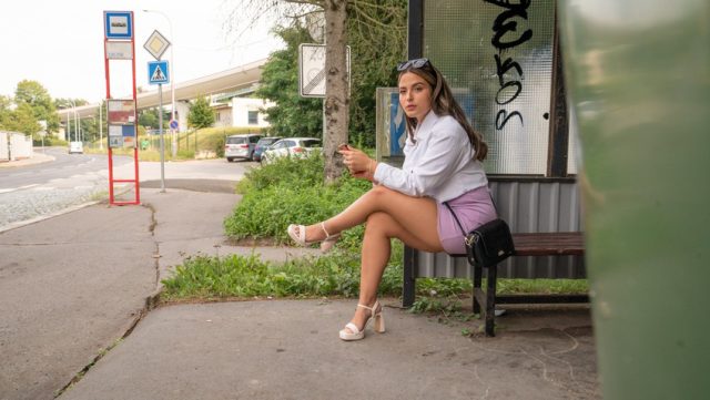 Agen Publik – Latina Ngerasain Sosis Ceko Bareng Ariana Van X Dan Martin Gun | Public Agent 1 Februari 2023
