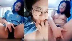 Chindo Kacamata Lagi Sange, Colmek Sendiri Sampe Muncrat Deras.