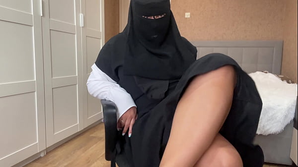 Gadis Arab Berjilbab Colmemek Basah Sampai Crot.