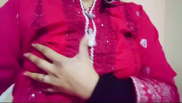 Desi Bhabhi Ko Chod Ke Pani Nikal Diya, Hindi Audio Mein Suno Aur Garam Ho Jao.