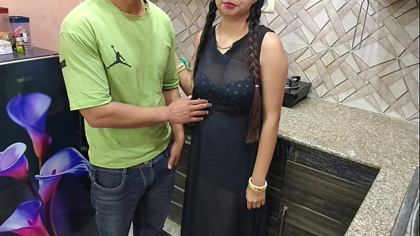 Bhabhi Tersepak Ganas Oleh Devar Di Dapur, Merintih Nikmat