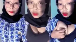 Hijabers Sma Montok, Toketnya Padat Dan Menggoda Banget.
