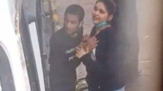 Jalanan Basah, Cinta Desi Makin Liar Setelah Keluar Dari Kurungan.