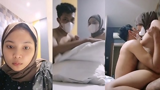 Jilbab Lepas, Ngewe Panas Sama Pacar Di Live.