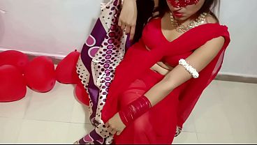 Pengantin Baru India Pake Sari Merah, Ngerayain Valentine Sama Suami Desi – Ngewe Hot Abis Versi Hindi