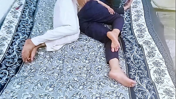 Desi Lugu Manis, Pertama Kali Ngerasain Enaknya—video Cewek Desa Pertama Kali Ngewe.