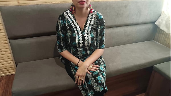 Jija Ji Digoda Goyang Panas Saali, Ngentot Memek Dan Buntutnya Pake Suara Hindi.
