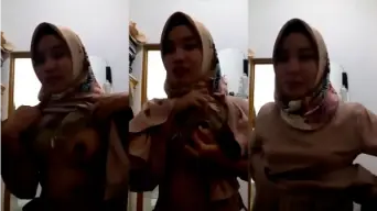 Guru Hijab Ngebet Pamer Tete Buat Selingkuhan
