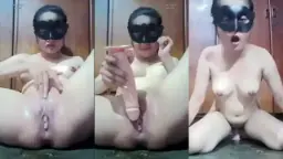 Silvia Chan Coli Muncrat Pakai Dildo Sampai Ngos-ngosan