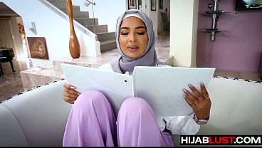 Hijab Manja Belajar Ngentot Biar Betah Di Tempat Baru – Hijablust