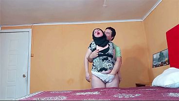 Wanita Berhijab Digoblokin Gaya Doggy