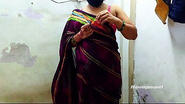 Bhabhiku Lagi Basah Kuyup Di Saree Panas, Siap Digebrak Sampai Mampus.
