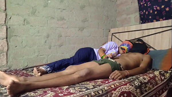 Sialan, Ngaceng Banget Liat Kakak Ipar Dan Adik Ipar Desi India Lagi Ngewe Panas-panasan.