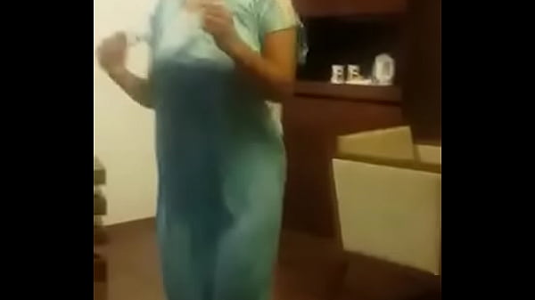 Tarian Desi Bikin Makin Panas, Siap Bikin Kamu Nggak Bisa Nahan.