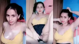 Ngentot Lihat Miss Lucifer Alias Bie Goyangin Pantatnya Sampe Mletre