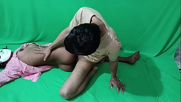 Gadis Kelas Atas Terbakar Nafsu Hindi Yang Membara