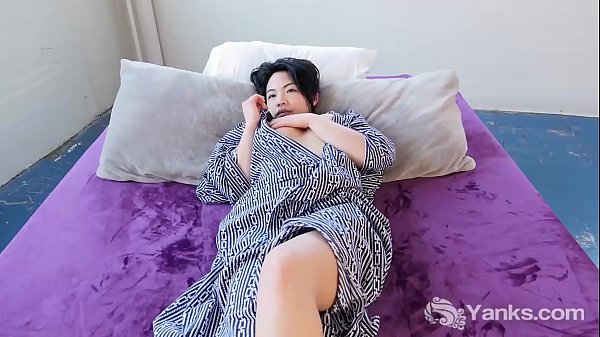 Yanks Si Cina Emas Lagi Sange Nikmatin Diri Sendiri