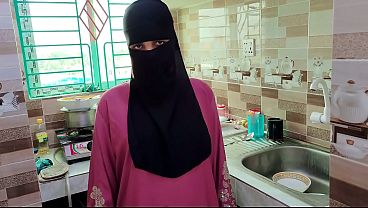 Selingkuh Suami Ngewe Pembantu Rumah Hijab Pas Sepi Rumah Bangla