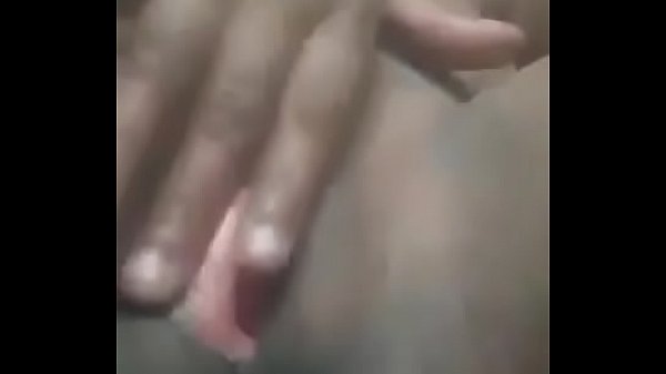 Gadis Tamil India Baru Jari Mainin Memek Sampai Basah